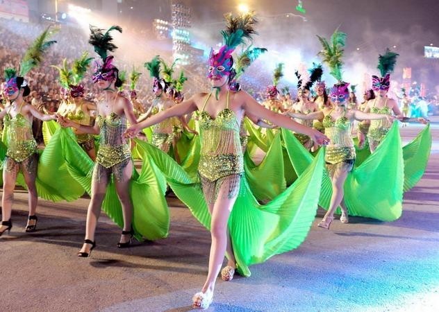 Carnival Ha Long 2012 opens on the evening of May 1 - ảnh 1